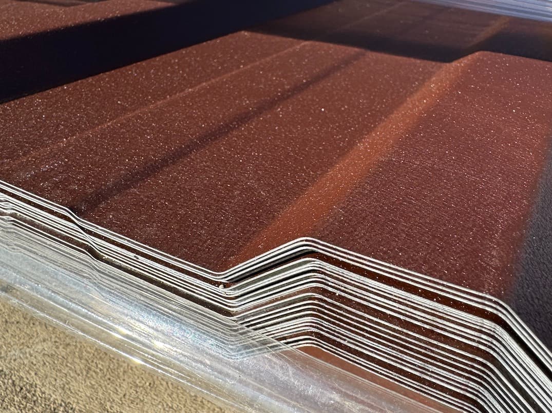 BP2 T18 ECO Sötétbarna 8017 acél trapézlemez 0,5 mm 3 m